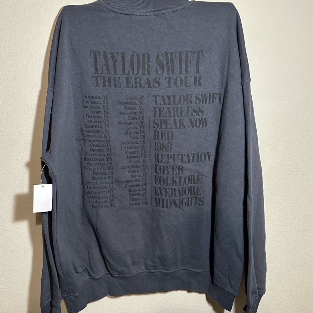 Taylor Swift Eras Tour Blue Crewneck XL